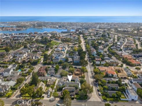 460 Santa Ana Avenue, Newport Beach, CA
