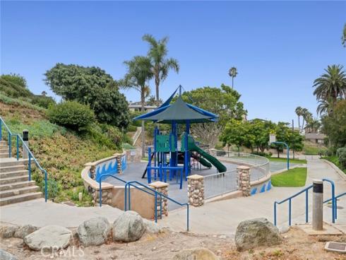 460 Santa Ana Avenue, Newport Beach, CA