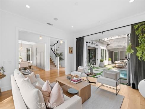 460 Santa Ana Avenue, Newport Beach, CA