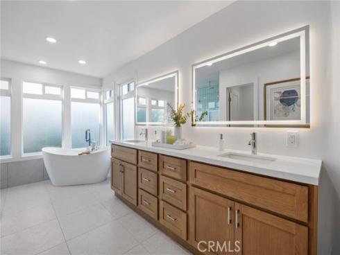 25 Rue Grand Ducal , Newport Beach, CA