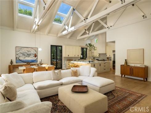 2419  Santiago  , Newport Beach, CA