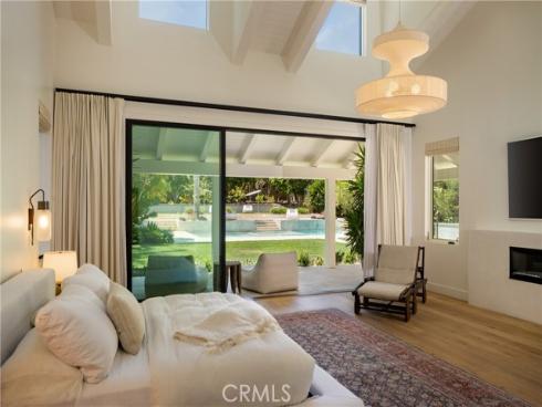 2419  Santiago  , Newport Beach, CA