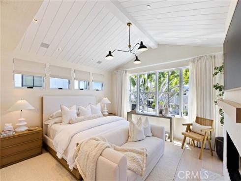 1416 E Balboa Boulevard, Newport Beach, CA