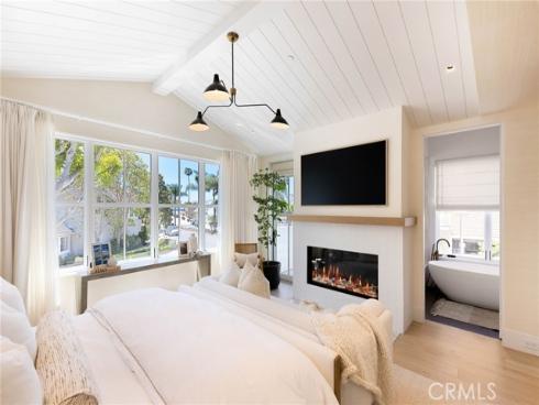 1416 E Balboa Boulevard, Newport Beach, CA