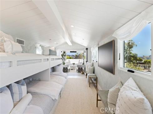 1416 E Balboa Boulevard, Newport Beach, CA
