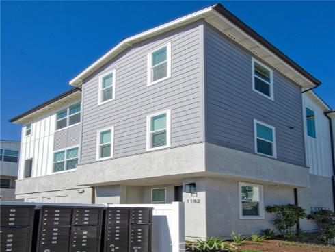 1182 Winslow Lane
