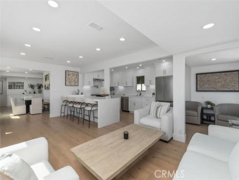 233 Santa Ana , Newport Beach, CA