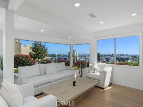 233 Santa Ana , Newport Beach, CA