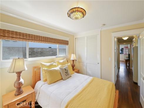 2156 E Ocean , Newport Beach, CA