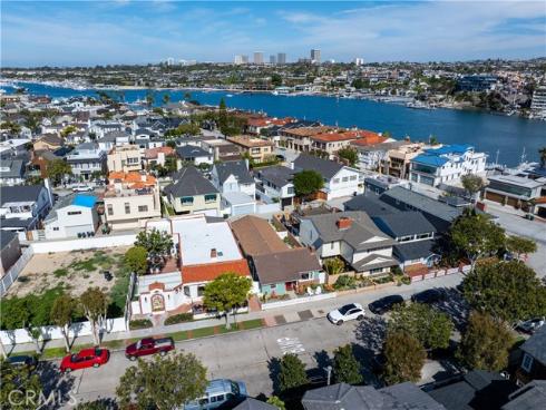 2156 E Ocean , Newport Beach, CA