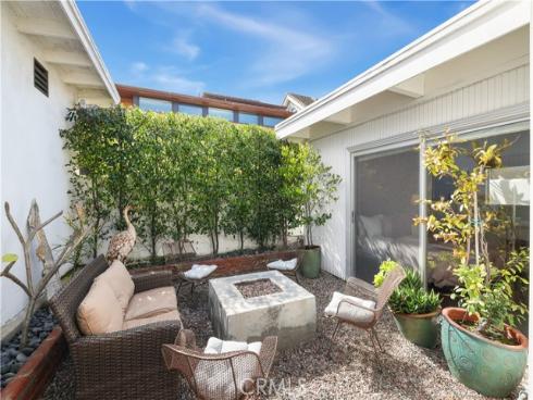 1735 E Ocean , Newport Beach, CA