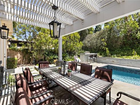 16 Regents , Newport Beach, CA