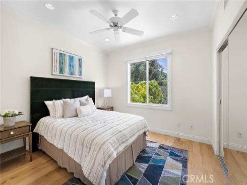 16 Regents , Newport Beach, CA