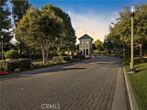 16  Regents  , Newport Beach, CA