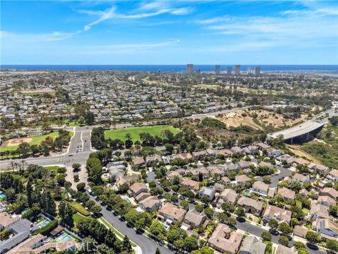 16 Regents , Newport Beach, CA