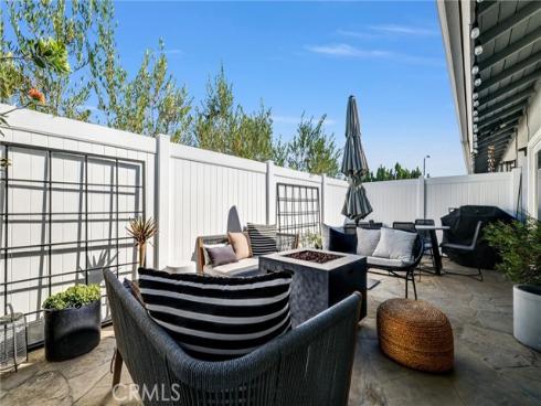 2504 University , Newport Beach, CA