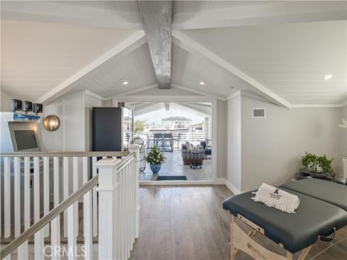 121 41st , Newport Beach, CA