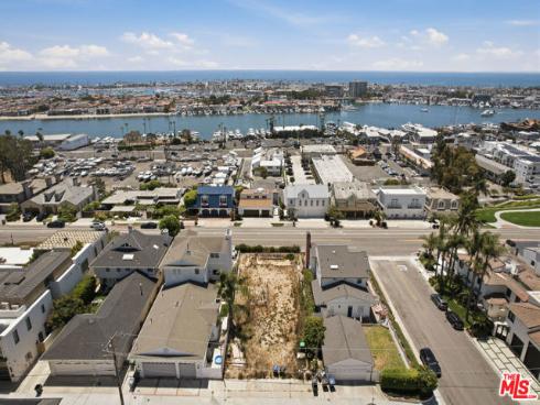 2316 Cliff Drive