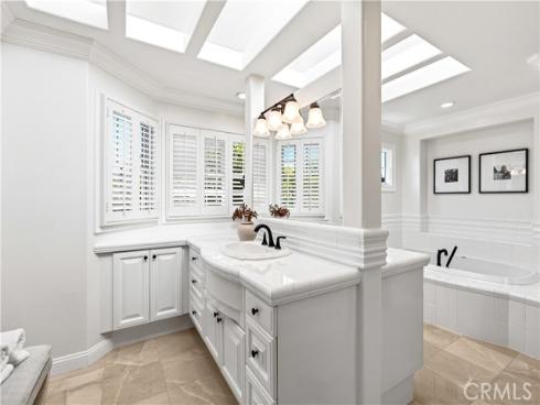 5 Cape Woodbury , Newport Beach, CA