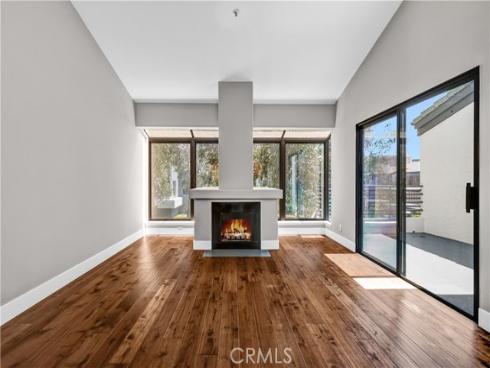 200 Paris 304 Lane, Newport Beach, CA