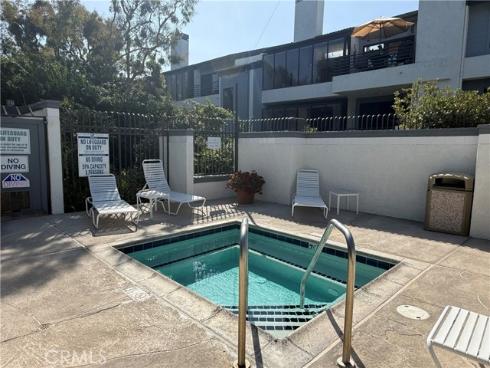 200 Paris 304 Lane, Newport Beach, CA