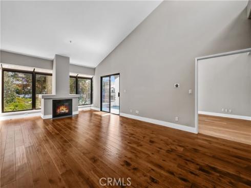 200 Paris 304 Lane, Newport Beach, CA