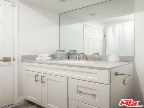 38 Sea Island Drive, Newport Beach, CA