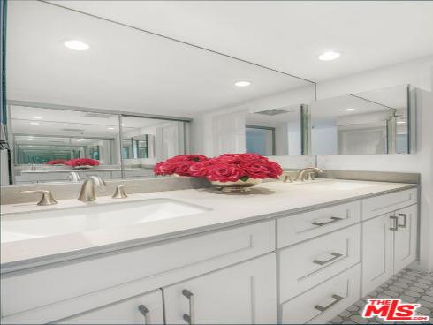 38 Sea Island Drive, Newport Beach, CA