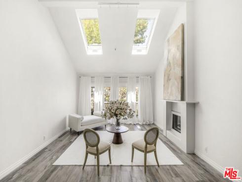 38 Sea Island Drive, Newport Beach, CA