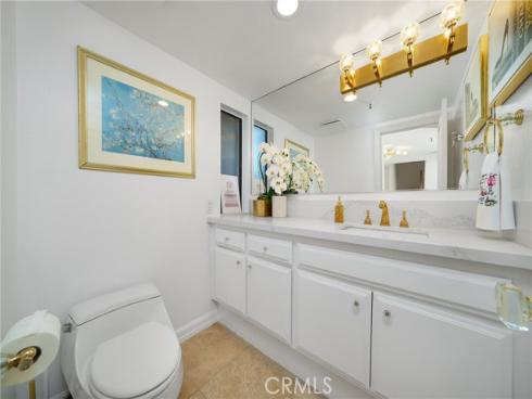 67 Sea Island Drive, Newport Beach, CA