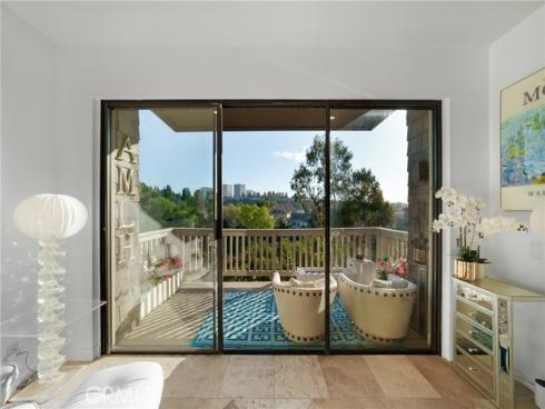 67 Sea Island Drive, Newport Beach, CA