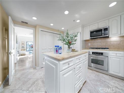 67 Sea Island Drive, Newport Beach, CA