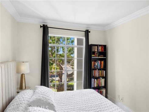 300 Cagney 206 , Newport Beach, CA