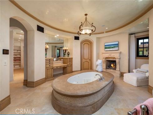 12 Skyridge , Newport Coast, CA