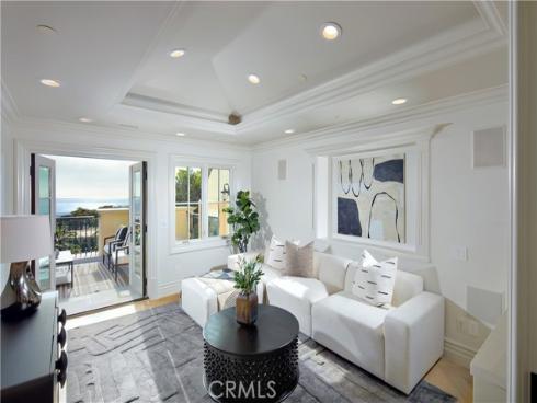 3 Island Vista , Newport Coast, CA