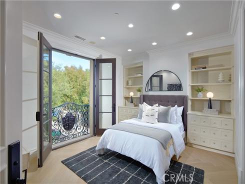 3 Island Vista , Newport Coast, CA