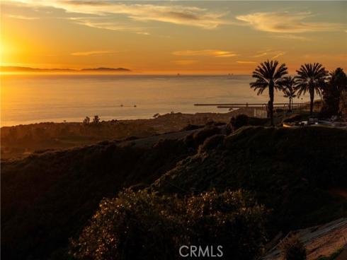 2 Channel Vista , Newport Coast, CA