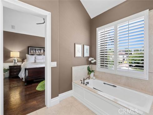 25 Lyon , Newport Coast, CA