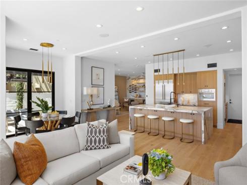 28 Surfspray Bluff , Newport Coast, CA