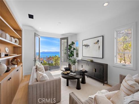 28 Surfspray Bluff , Newport Coast, CA