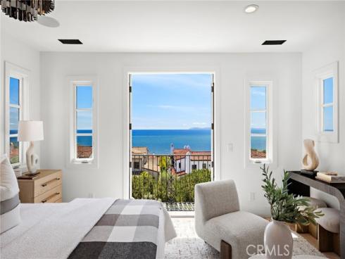 28 Surfspray Bluff , Newport Coast, CA