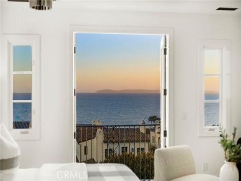 28 Surfspray Bluff , Newport Coast, CA