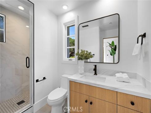 28 Surfspray Bluff , Newport Coast, CA