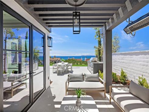 28 Surfspray Bluff , Newport Coast, CA