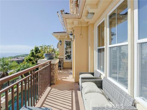 34 Sunset Cove , Newport Coast, CA