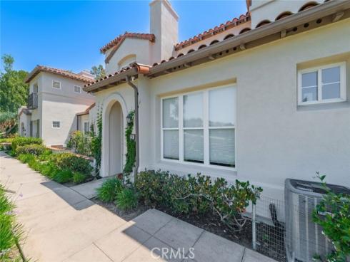 5 Sorrento Court