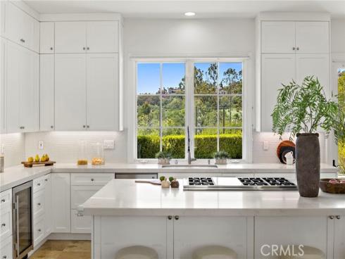 28 Sandy Cv , Newport Coast, CA