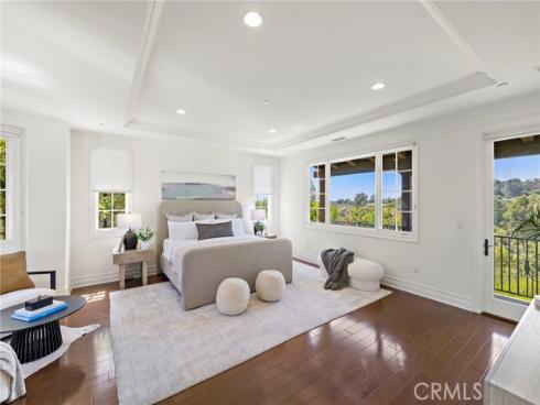 28 Sandy Cv , Newport Coast, CA