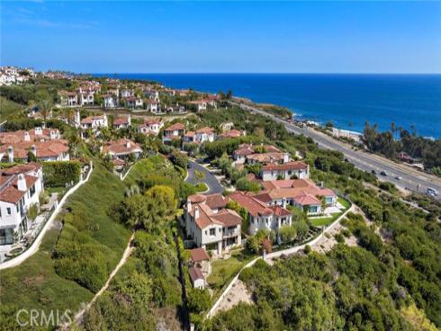 28 Sandy Cv , Newport Coast, CA