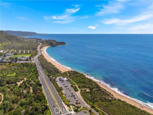 28 Sandy Cv , Newport Coast, CA
